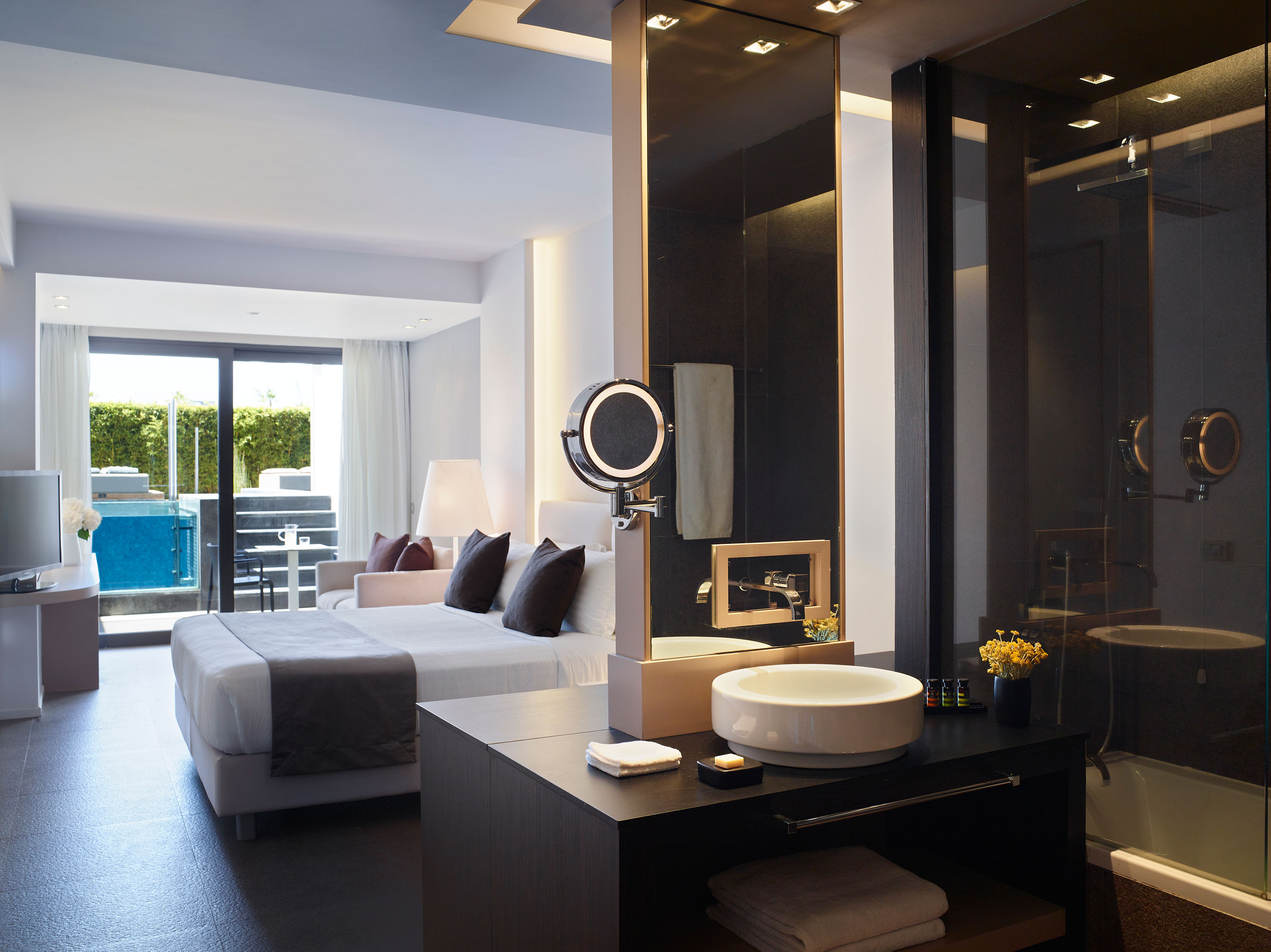 ΠΑΡΟΧΕΣ ΔΩΜΑΤΙΟΥ