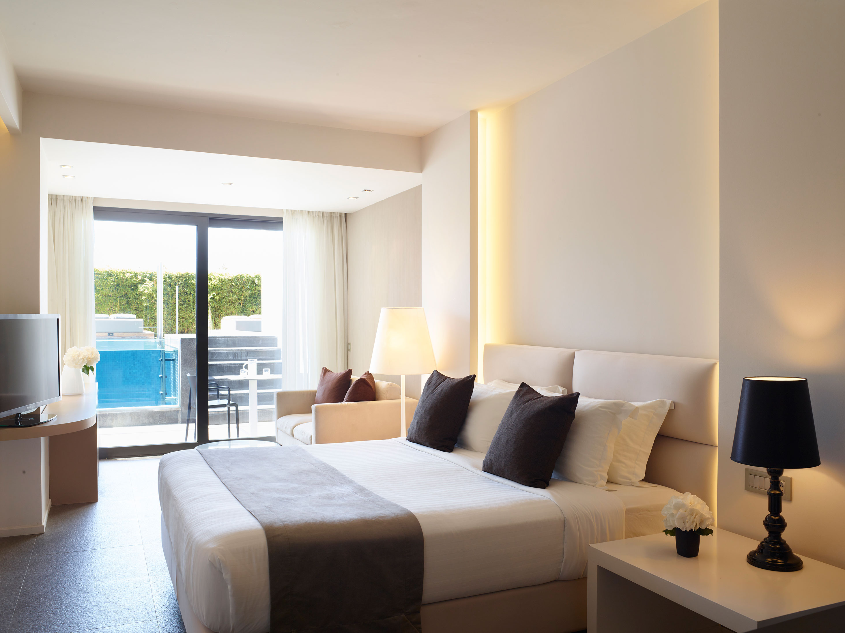 ΣΟΥΙΤΑ POOL EXPERIENCE